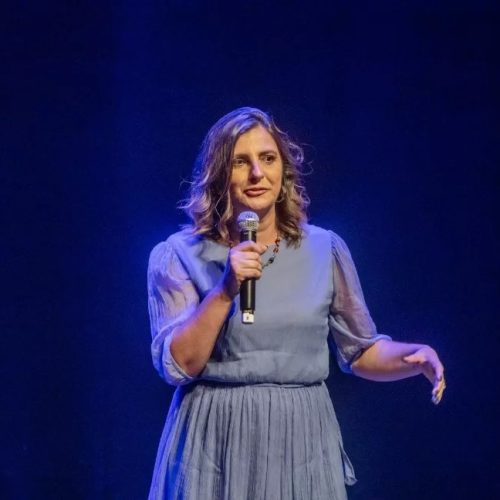 Adriana de Barros